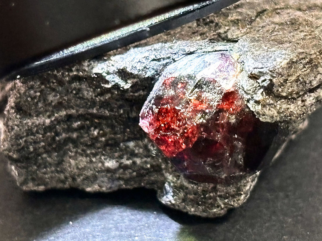 天然石・水晶・鉱物原石専門店【The Stone of WAKOU】 / アルマンディン(柘榴石)