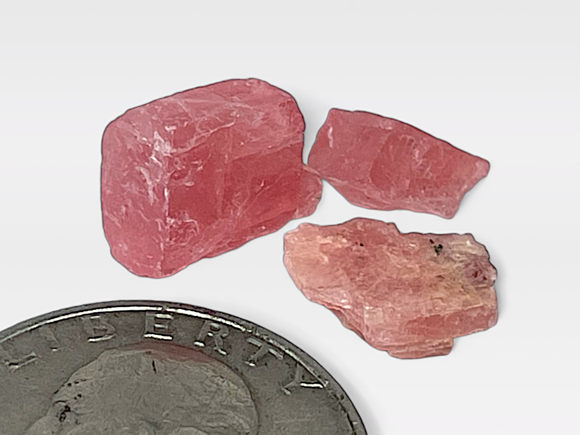 広西チワン族自治区産 ロードクロサイト 結晶3個セット