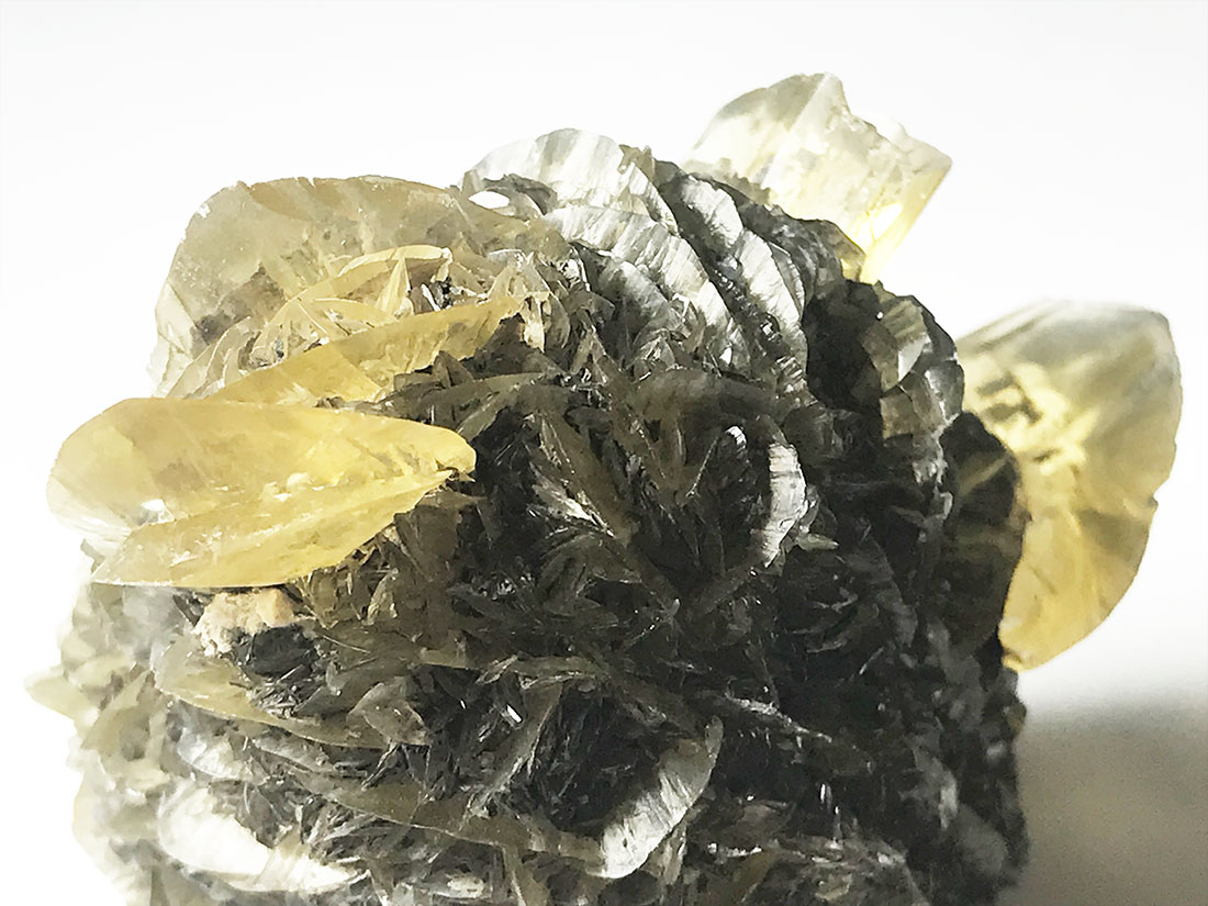 国産 セレナイトボール 透石膏Selenite(Gypsum）（※高品質品）※燐光