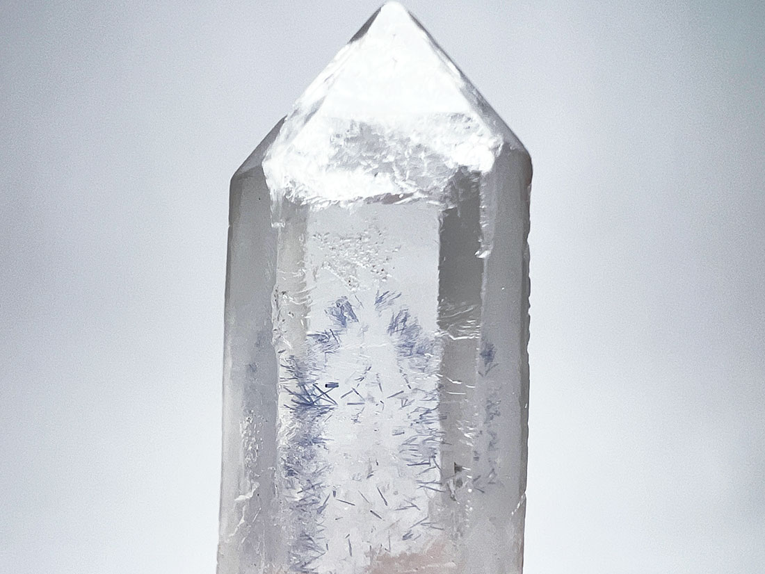 デュモルチェライト　インクォーツ⭐️希少　天然水晶⭐️透明度良好⭐️プレミアムグレード